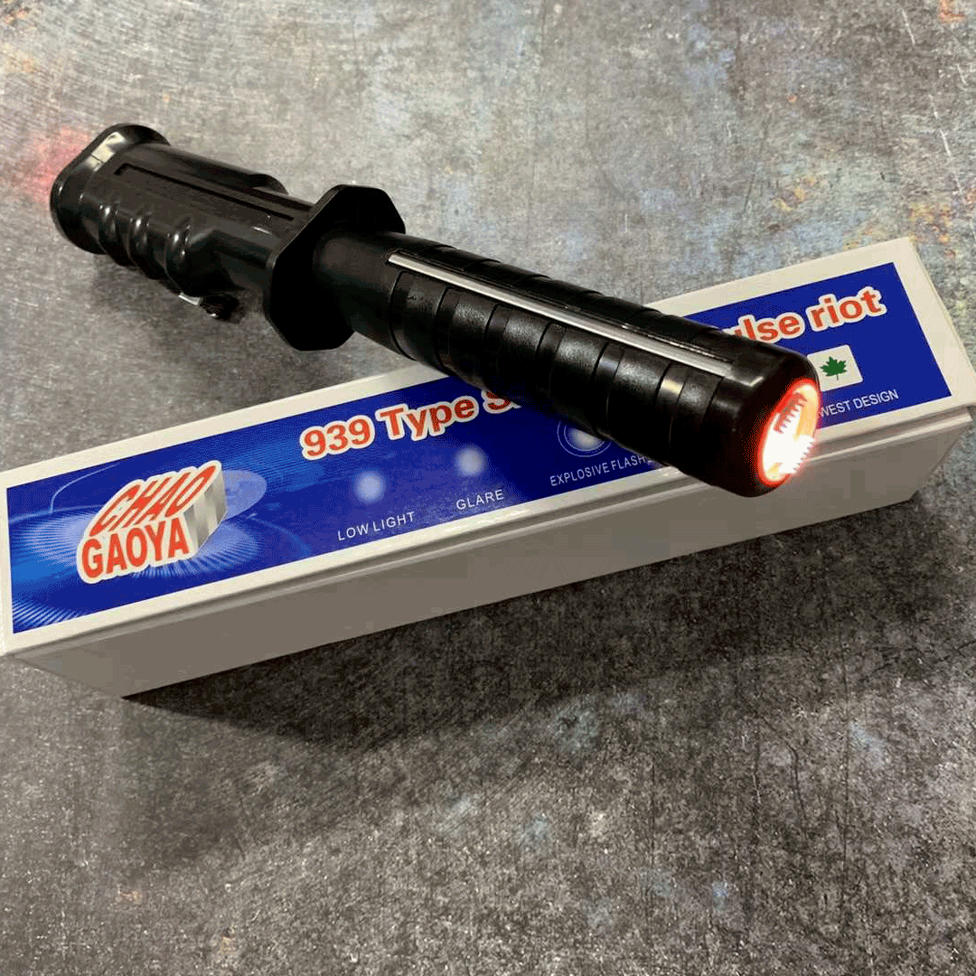 隨車保護—神火939加強版防狼電擊棍